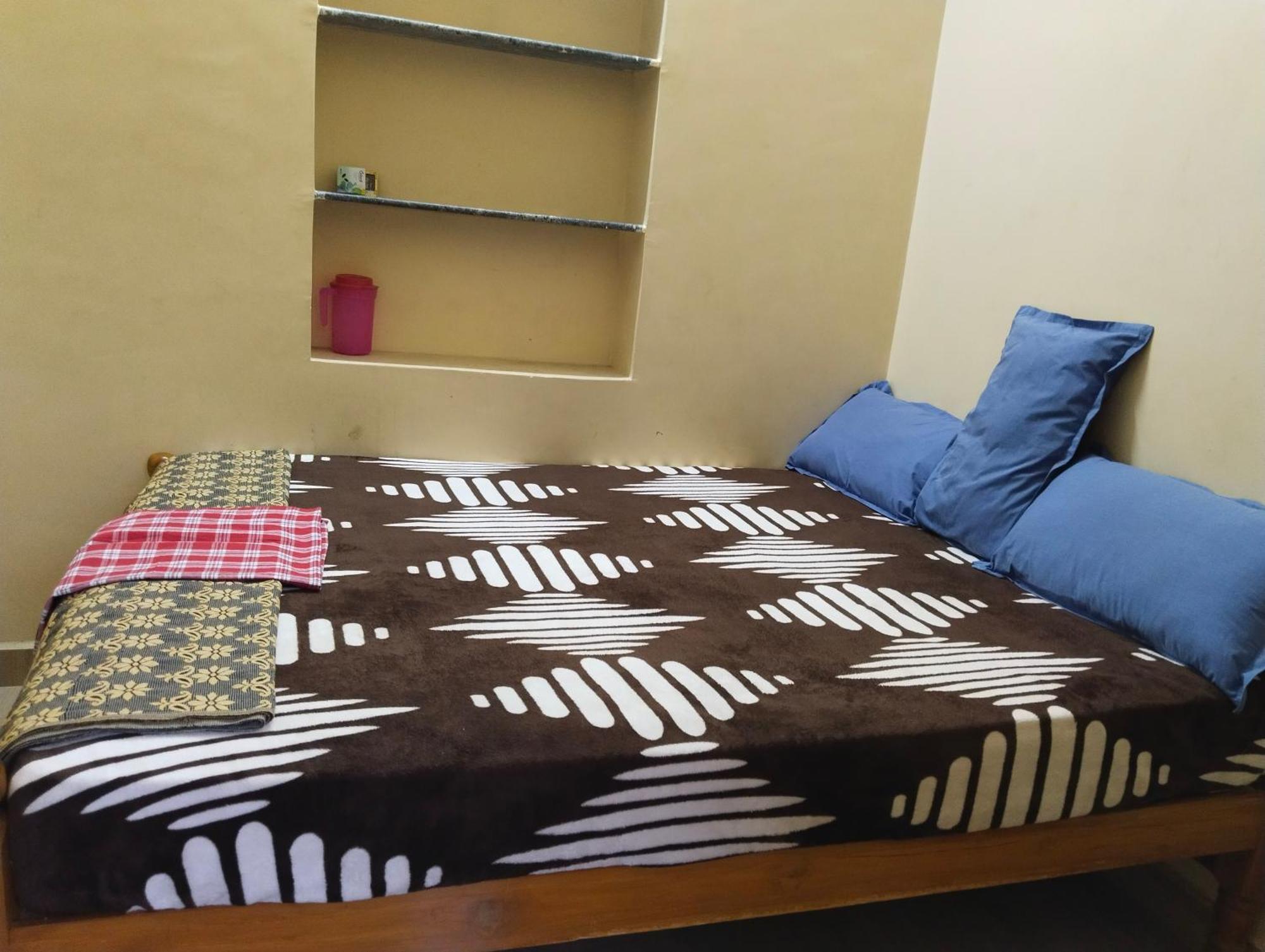 Selvalakshmi Restaurant And Lodge Tiruvannāmalai المظهر الخارجي الصورة